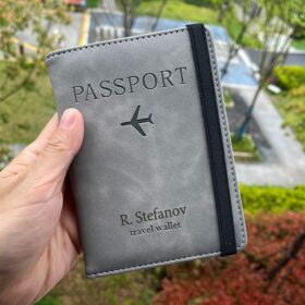 כיסוי לדרכון עם צריבה