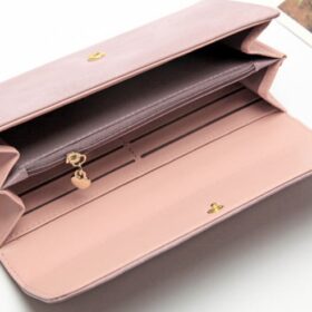 ארנק ורוד לאשה עם חריטת תמונה