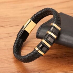 צמיד לגבר עם חריטה