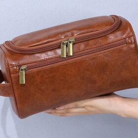 תיק רחצה לגבר