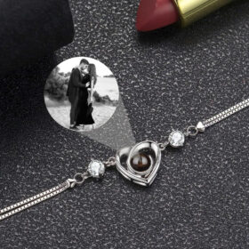 צמיד לאישה עם תמונה