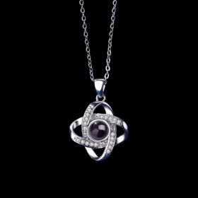 שרשרת עם תמונה לאישה