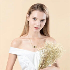 שרשרת עם תמונה לאישה